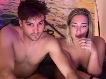 couple Live Sex Cams Mature with ashtonbutcher