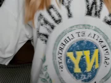 girl Live Sex Cams Mature with melissa_babyss